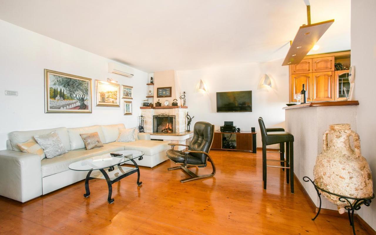 Golden View Luxury Apartment Maslinica Εξωτερικό φωτογραφία
