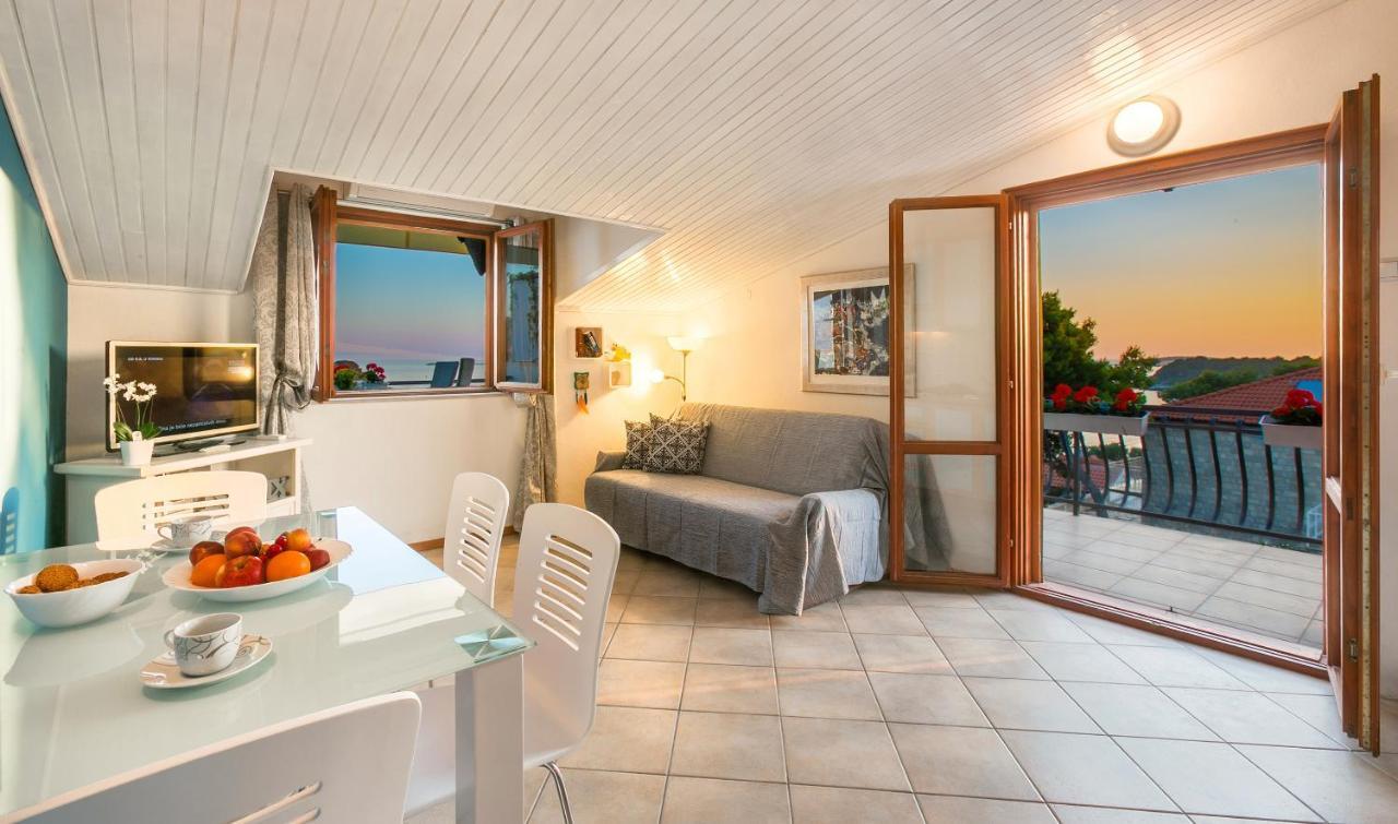 Golden View Luxury Apartment Maslinica Εξωτερικό φωτογραφία